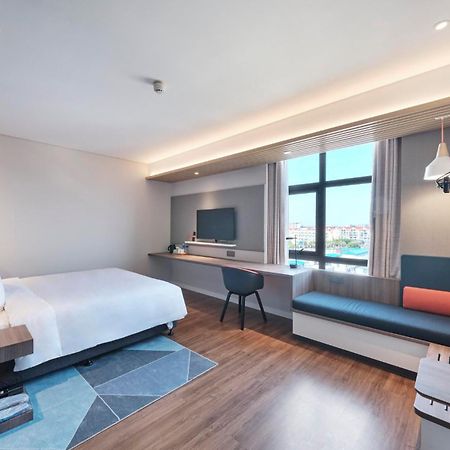 Holiday Inn Express Shanghai Hongqiao North By Ihg Fengbang Exterior photo